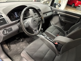 Volkswagen Touran vaihtoauto