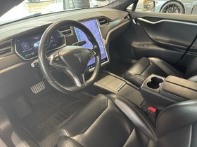 Tesla Model S vaihtoauto