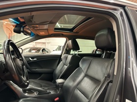 Honda Accord vaihtoauto