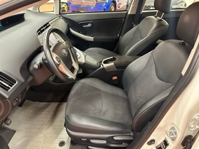 Toyota Prius Plug-in vaihtoauto