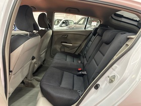 Honda Insight vaihtoauto
