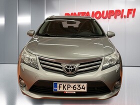 Toyota Avensis vaihtoauto