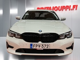 BMW 330 vaihtoauto