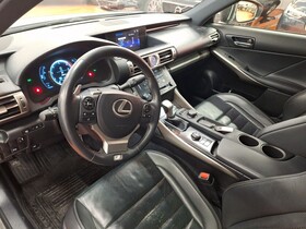 Lexus IS vaihtoauto