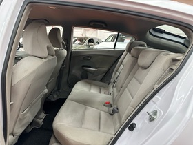 Honda Insight vaihtoauto