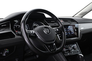 Volkswagen Touran vaihtoauto