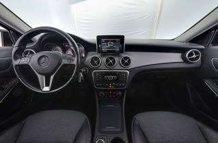 Mercedes-Benz GLA vaihtoauto