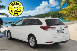 Toyota Auris vaihtoauto