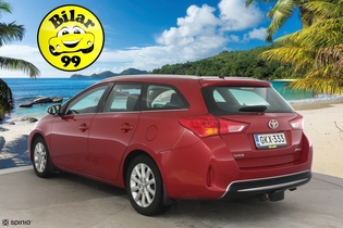 Toyota Auris vaihtoauto