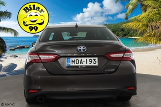 Toyota Camry vaihtoauto