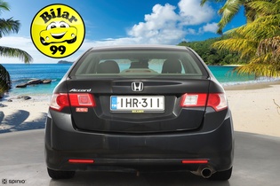 Honda Accord vaihtoauto