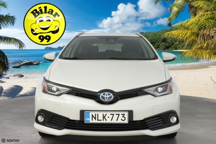 Toyota Auris vaihtoauto