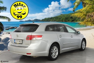 Toyota Avensis vaihtoauto