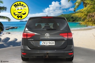 Volkswagen Touran vaihtoauto