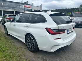 BMW 330 vaihtoauto