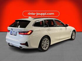 BMW 320 vaihtoauto