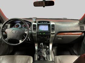 Toyota Land Cruiser vaihtoauto