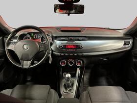 Alfa Romeo Giulietta vaihtoauto