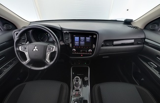 Mitsubishi Outlander PHEV vaihtoauto