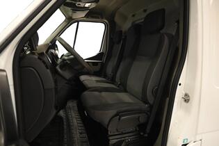 Nissan NV400 vaihtoauto