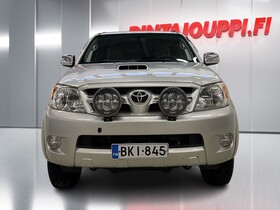 Toyota Hilux vaihtoauto
