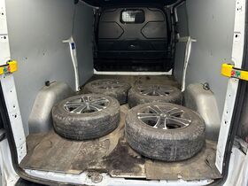 Ford Transit Custom vaihtoauto