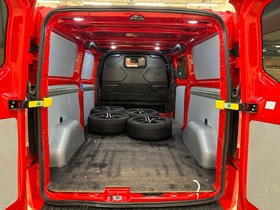 Ford Transit Custom vaihtoauto