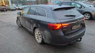 Toyota Avensis vaihtoauto