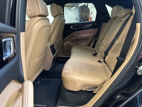 Porsche Cayenne vaihtoauto