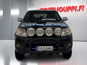 Toyota Hilux vaihtoauto