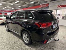 Mitsubishi Outlander PHEV vaihtoauto