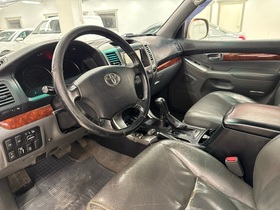 Toyota Land Cruiser vaihtoauto