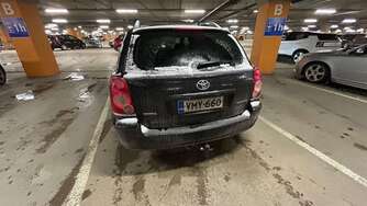 Toyota Avensis vaihtoauto