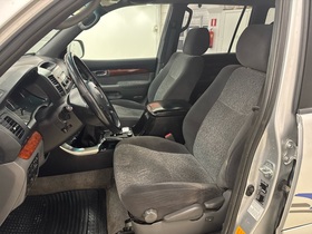 Toyota Land Cruiser vaihtoauto