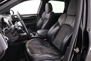 Porsche Cayenne vaihtoauto