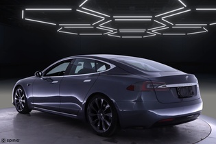 Tesla Model S vaihtoauto