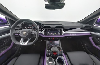 Lamborghini Urus vaihtoauto
