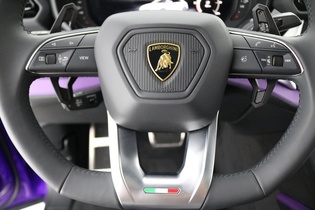Lamborghini Urus vaihtoauto