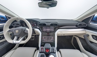 Lamborghini Urus vaihtoauto