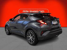 Toyota C-HR vaihtoauto