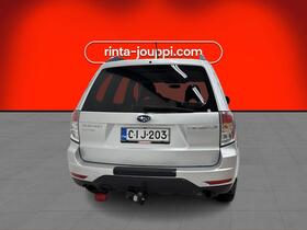 Subaru Forester vaihtoauto