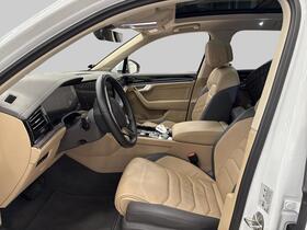 Volkswagen Touareg vaihtoauto