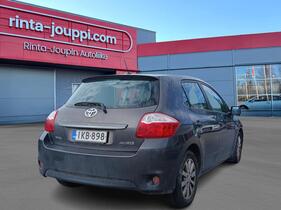 Toyota Auris vaihtoauto