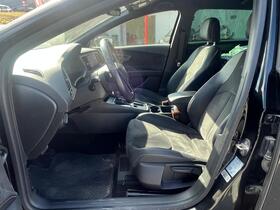 SEAT Leon ST vaihtoauto