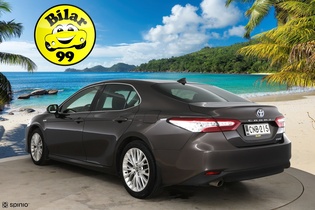 Toyota Camry vaihtoauto