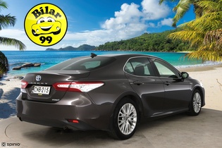Toyota Camry vaihtoauto