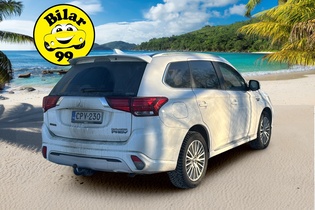 Mitsubishi Outlander PHEV vaihtoauto