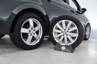 Volkswagen Touran vaihtoauto