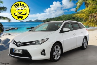 Toyota Auris vaihtoauto