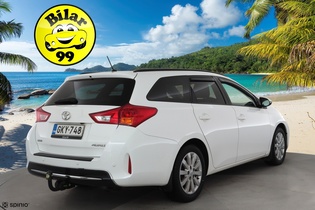 Toyota Auris vaihtoauto